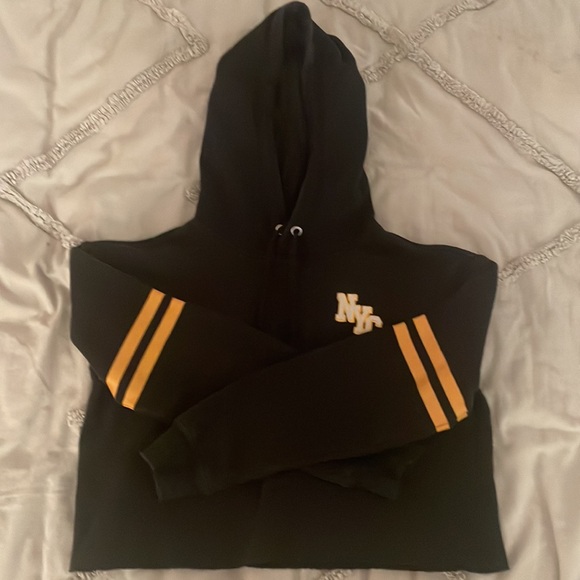Garage Cropped NYC Hoodie - Picture 2 of 3